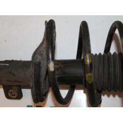 Peugeot - 206 - Stoßdämpferstrebe links vorne