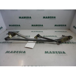Citroen - Pluriel - Wiper mechanism