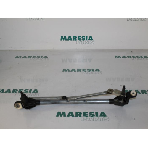 Renault - Megane - Wiper mechanism
