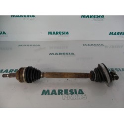 Renault - Megane Scenic - Aandrijfas links-voor