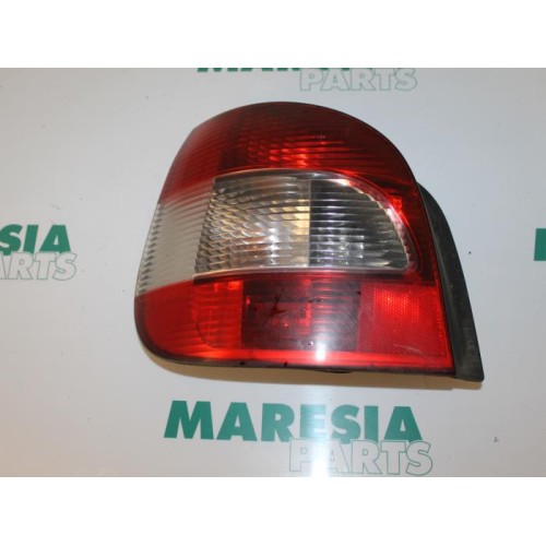 Renault - Megane Scenic - Rücklicht links
