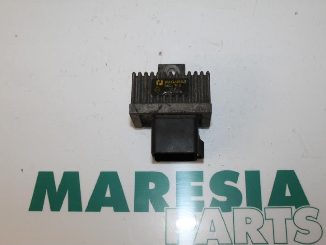 Renault - Megane Scenic - Glow plug relay