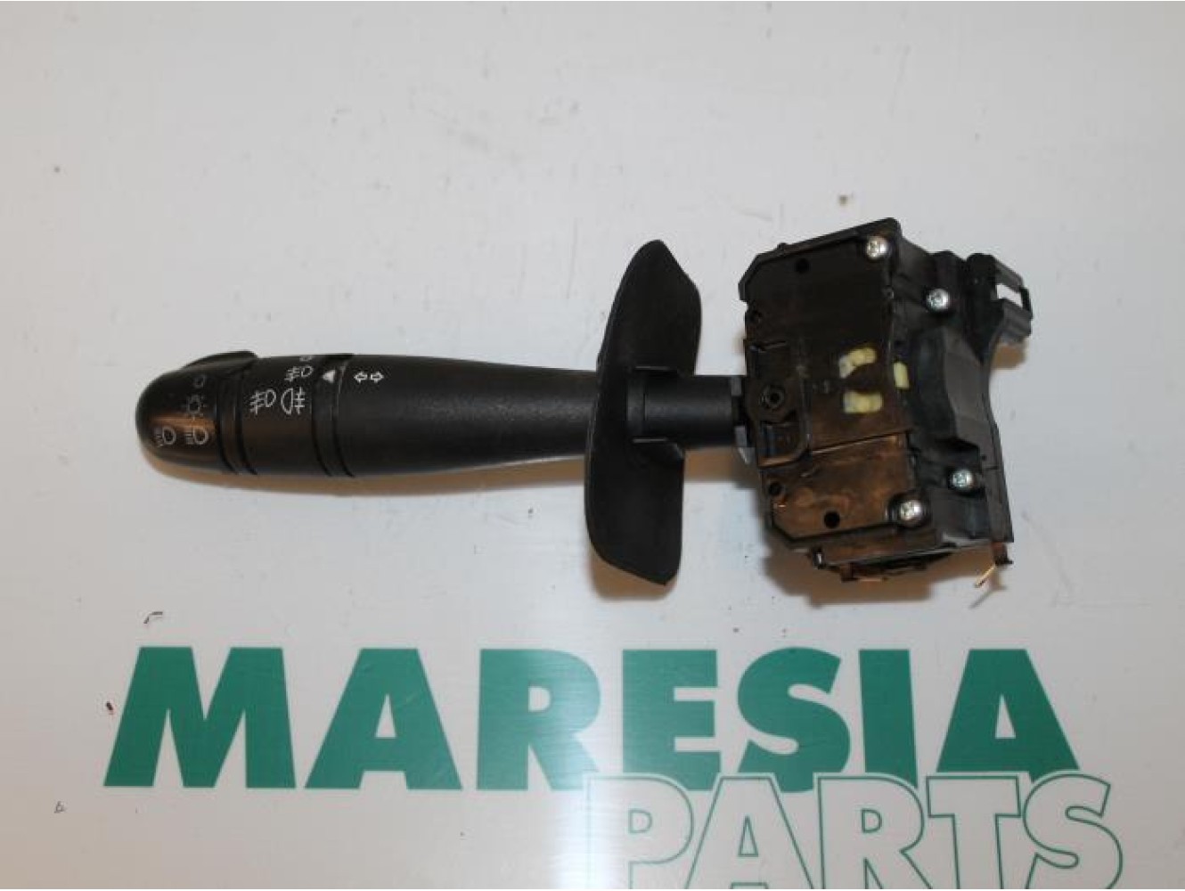 Renault - Megane Scenic - Indicator switch