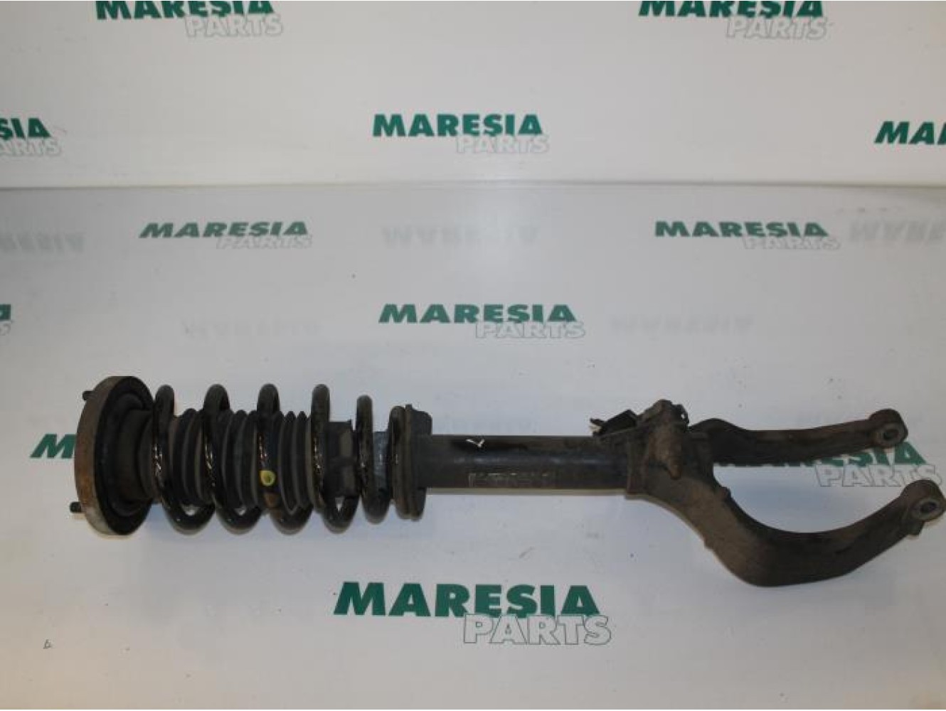 Alfa Romeo - 159 - Front shock absorber rod, left