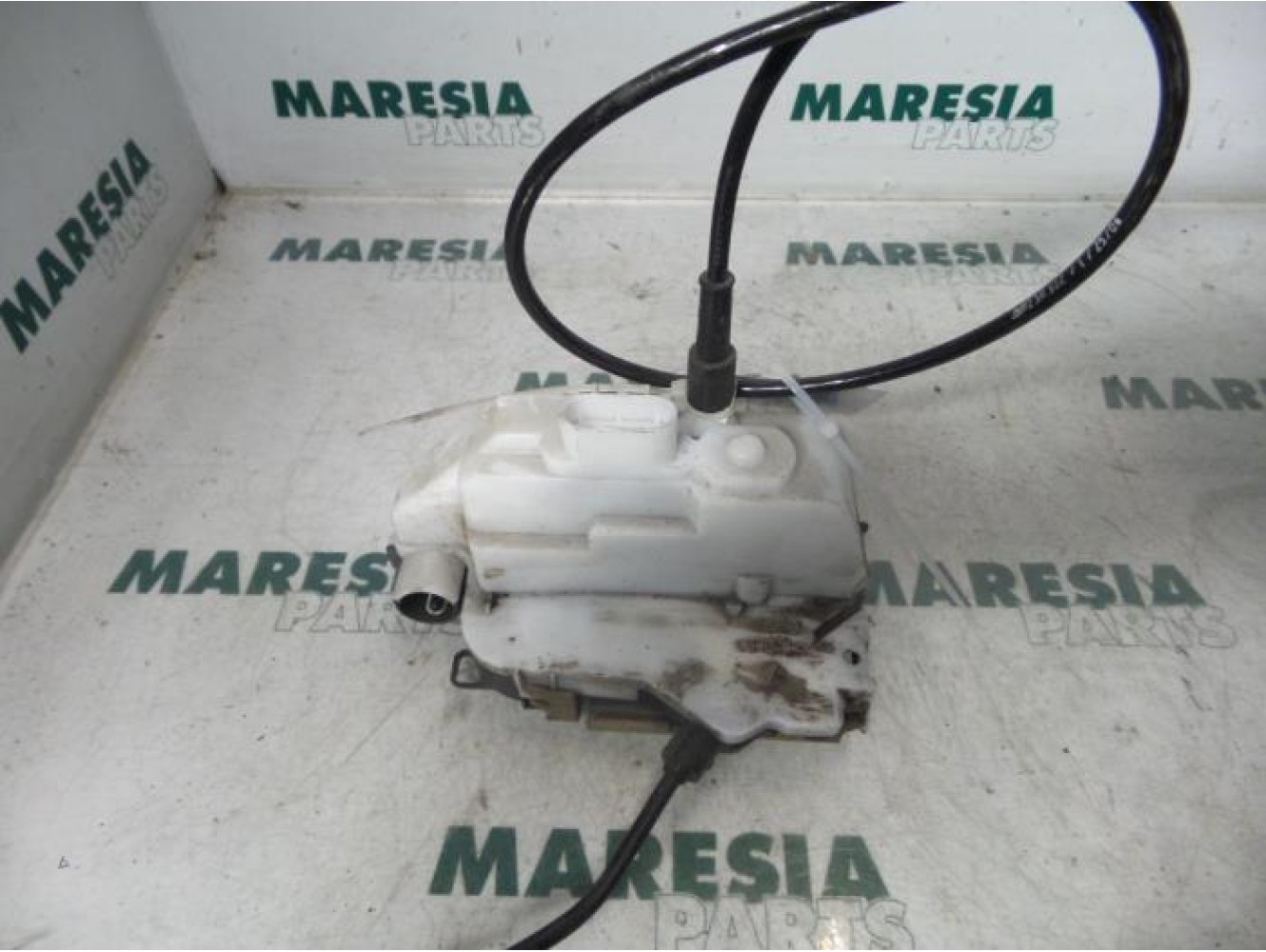 Renault - Megane Scenic - Front door lock mechanism 4-door, right