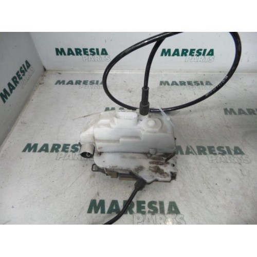 Renault - Megane Scenic - Front door lock mechanism 4-door, right