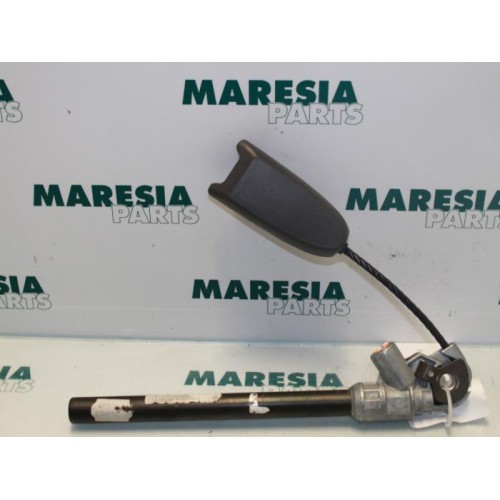 Renault - Megane Scenic - Seatbelt tensioner, left