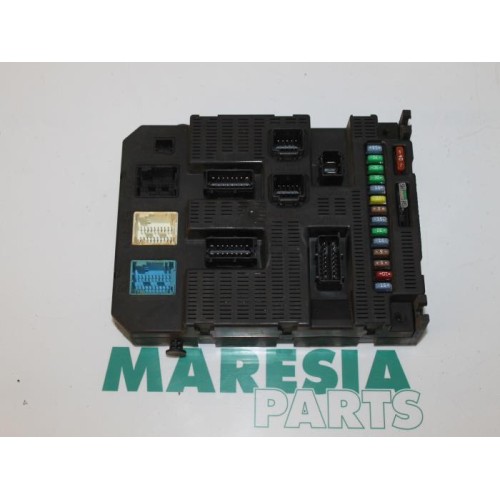 Peugeot - 207 - Fuse box