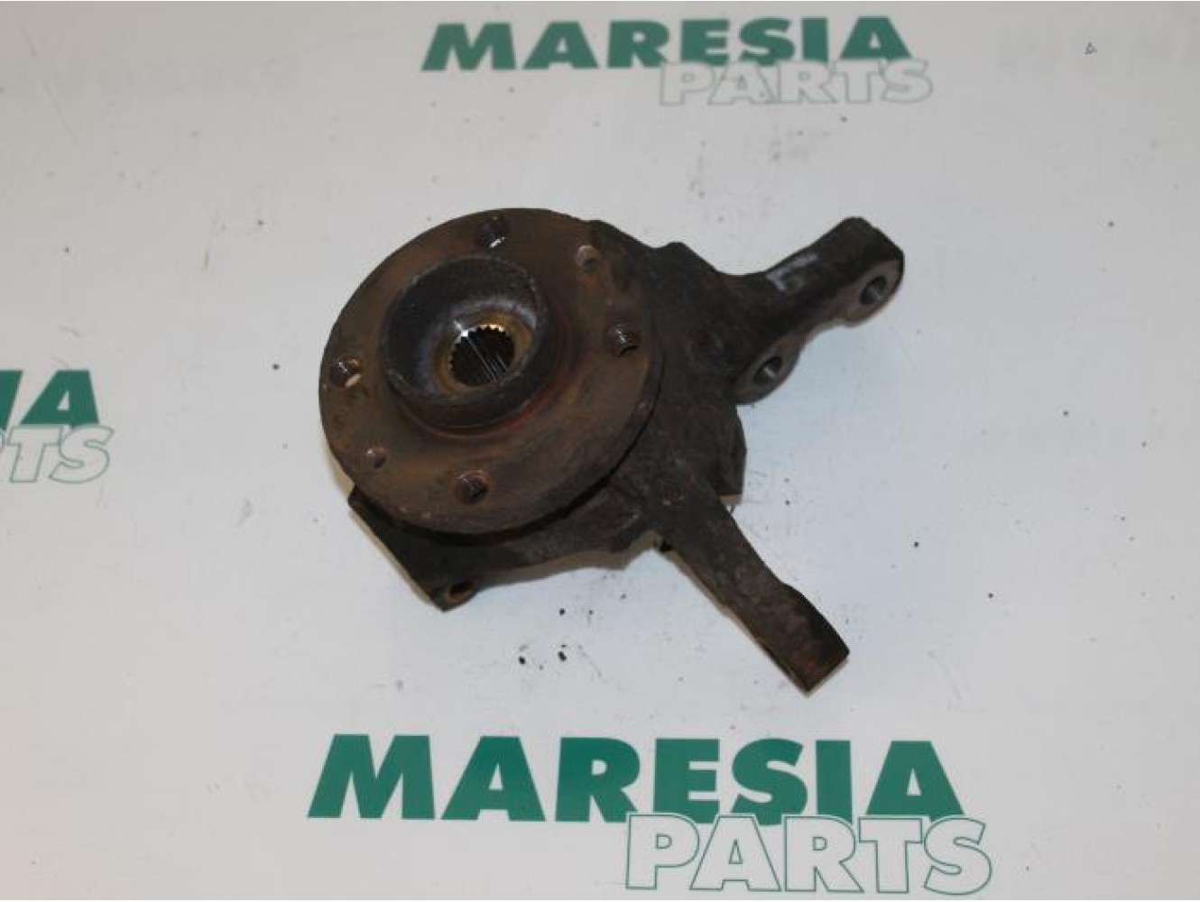 Renault - Kangoo - Fusee links-voor