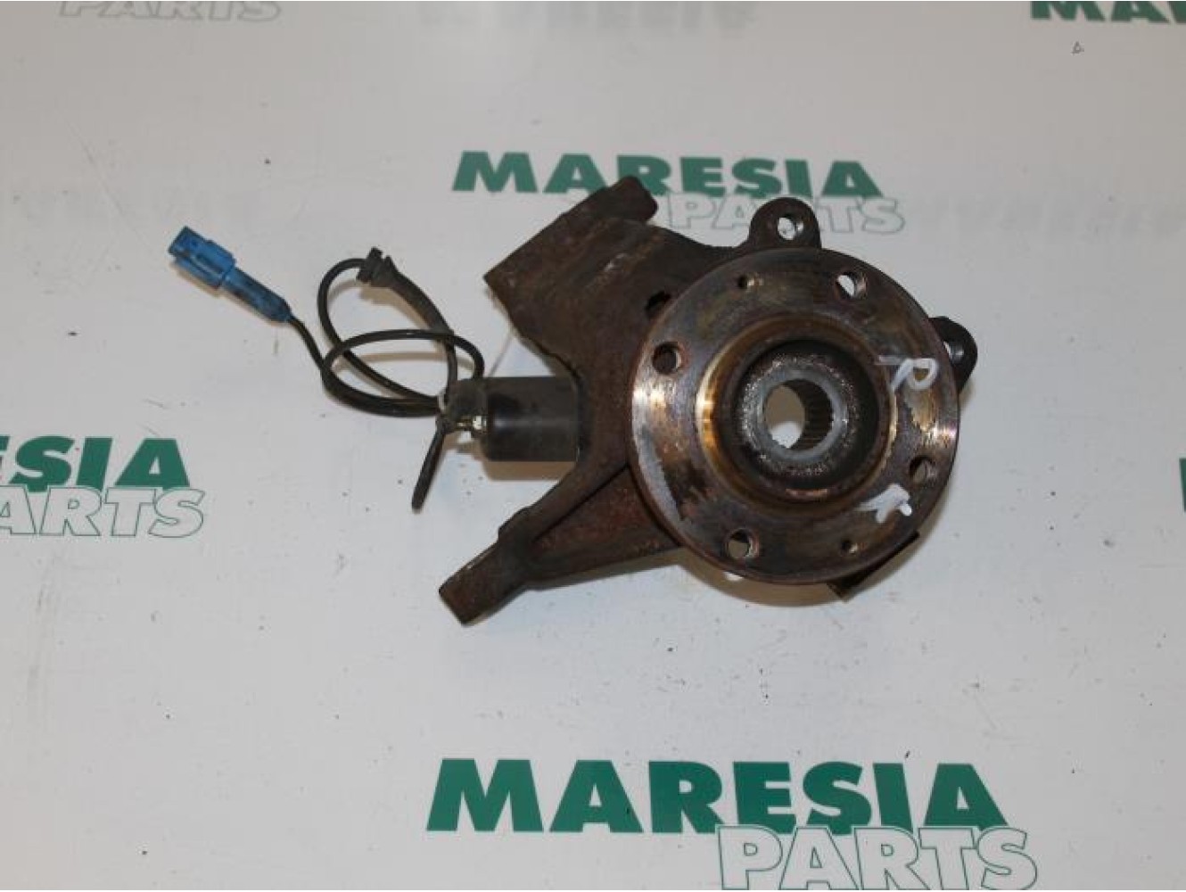 Peugeot - 206 - Knuckle, front right