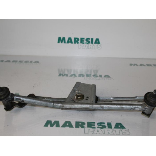 Peugeot - 206 - Wiper mechanism