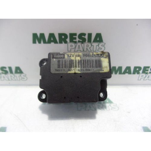 Renault - Megane Scenic - Heater valve motor