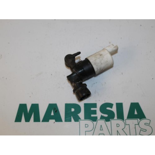 Peugeot - 307 - Windscreen washer pump