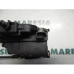 Renault - Megane - Front door lock mechanism 4-door, right