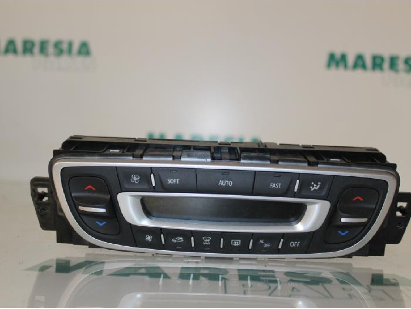 Renault - Megane - Heater control panel