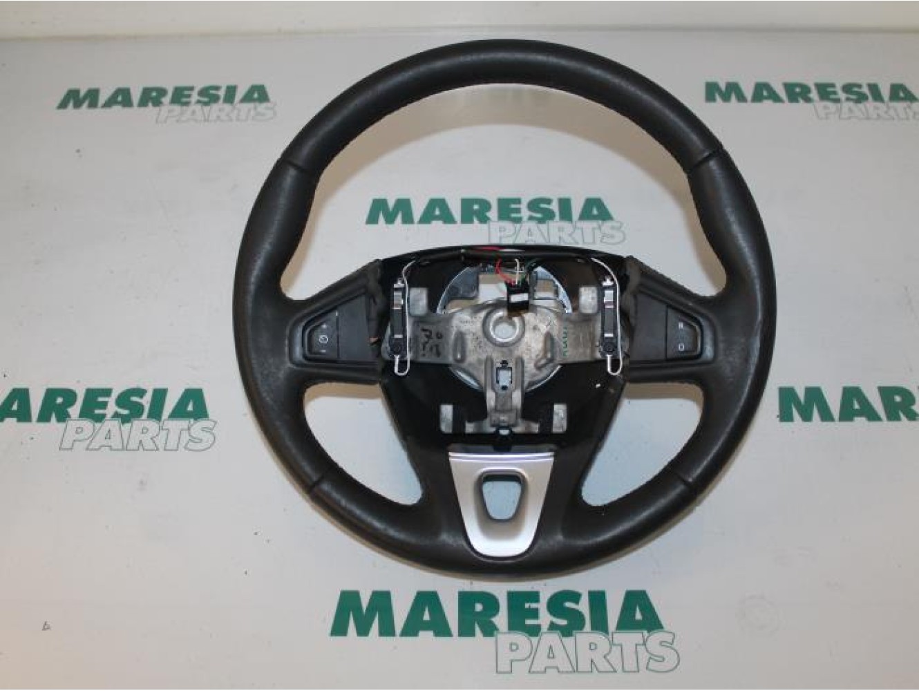 Renault - Megane - Steering wheel