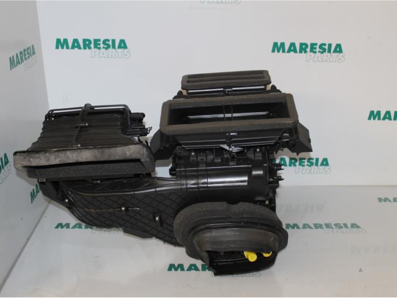 Fiat - Fiorino - Heater housing