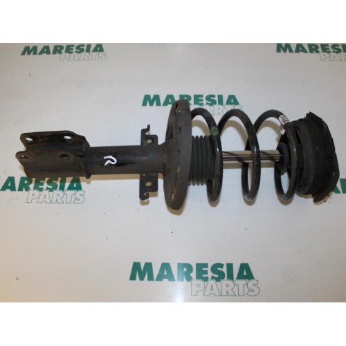 Renault - Megane - Front shock absorber rod, right