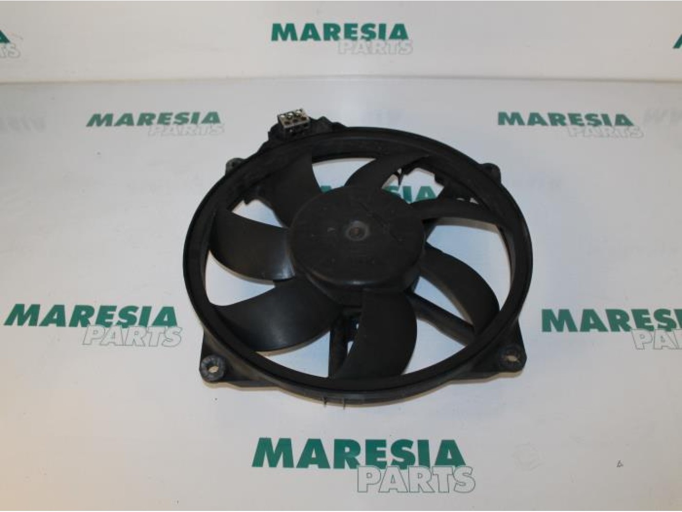 Renault - Megane - Fan motor