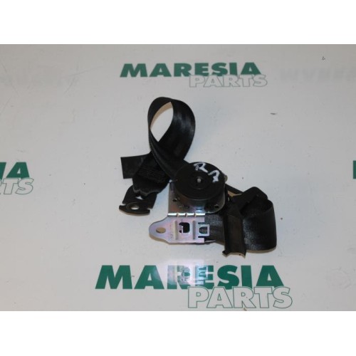 Fiat - Punto - Rear seatbelt, right