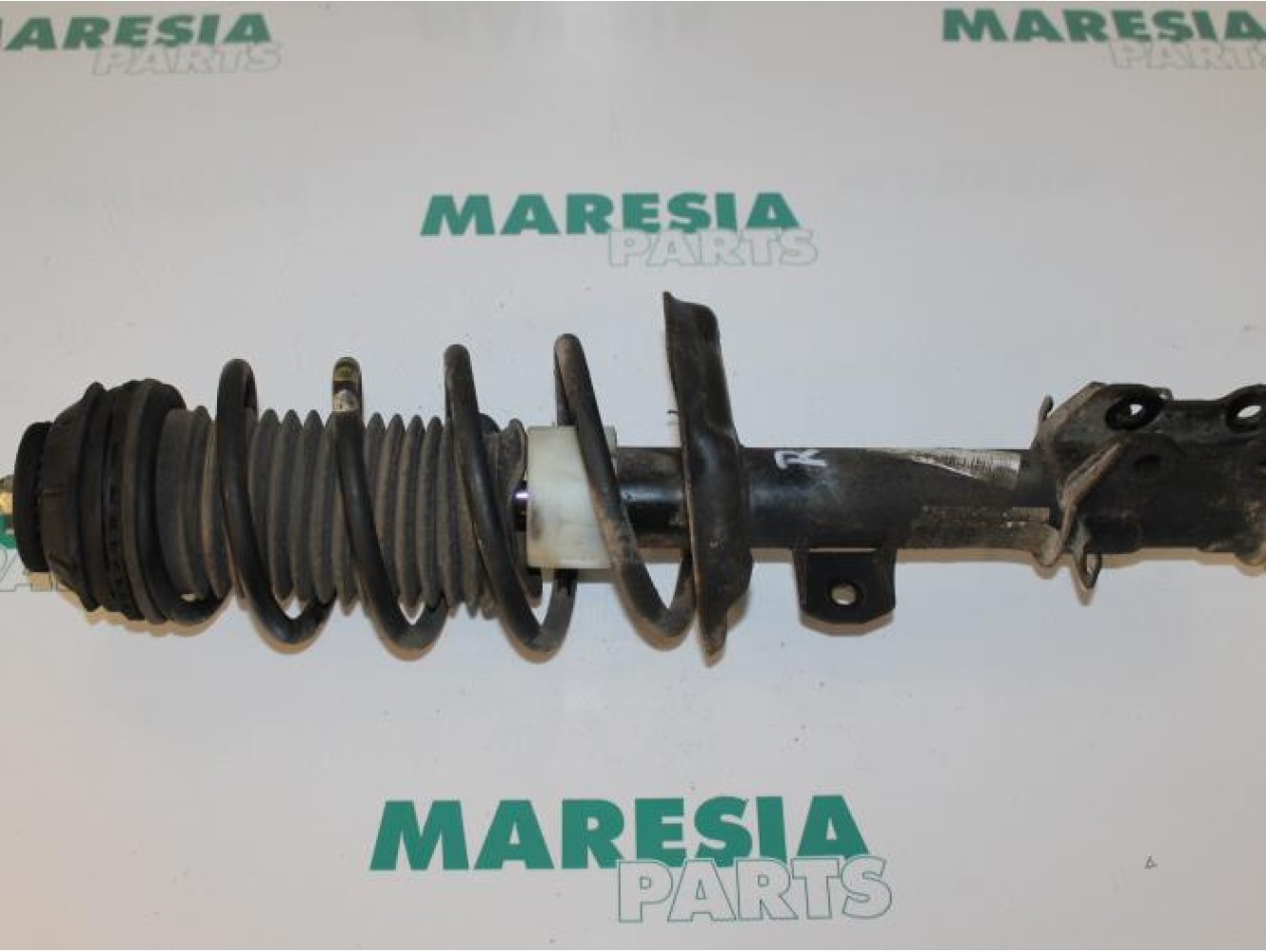 Fiat - Punto - Front shock absorber rod, right