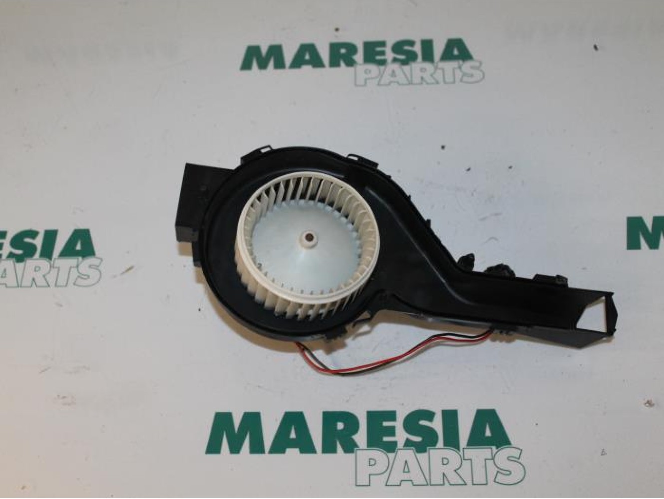 Citroen - C4 Picasso - Heating and ventilation fan motor
