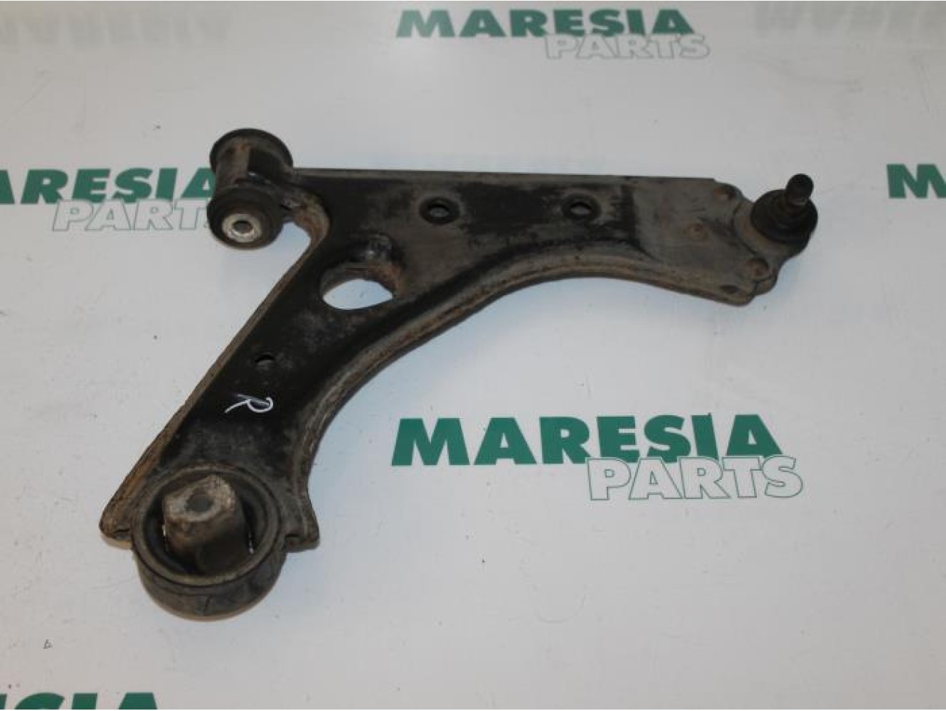 Fiat - Punto - Front lower wishbone, right