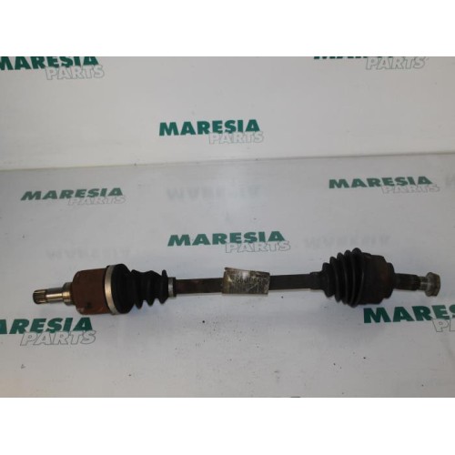 Peugeot - 207 - Front drive shaft, left
