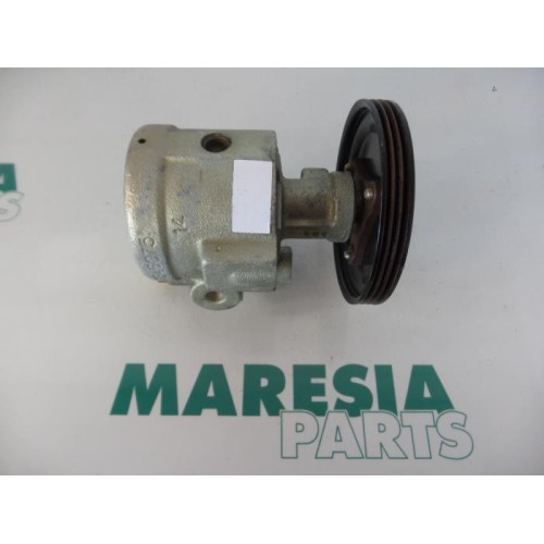 Renault - Megane - Power steering pump