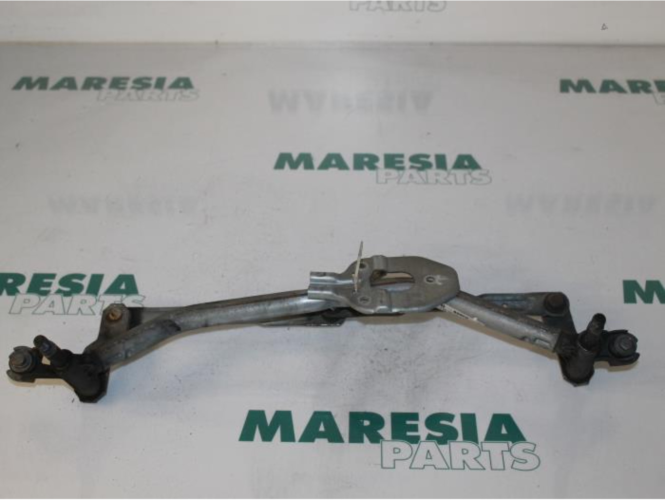 Peugeot - 207 - Wiper mechanism