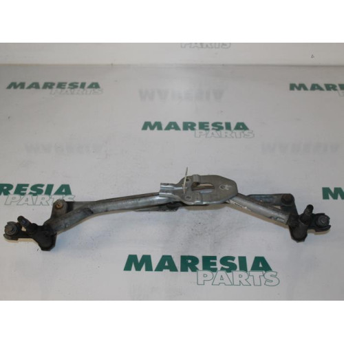 Peugeot - 207 - Wiper mechanism
