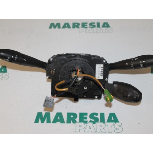 Peugeot - 207 - Steering column stalk