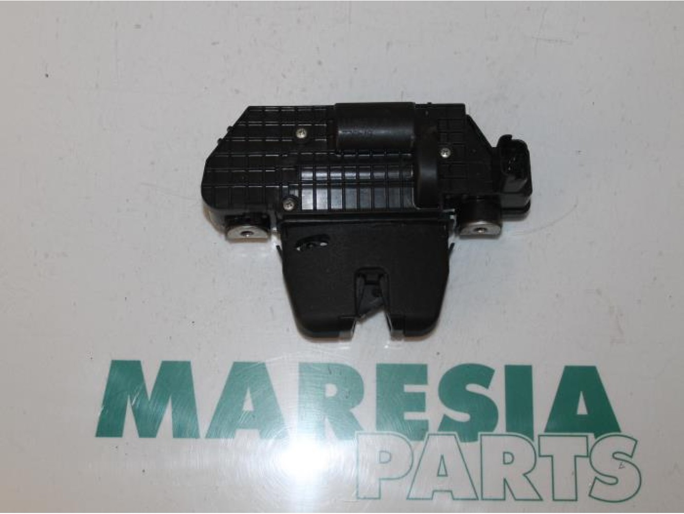 Citroen - C3 - Tailgate lock mechanism