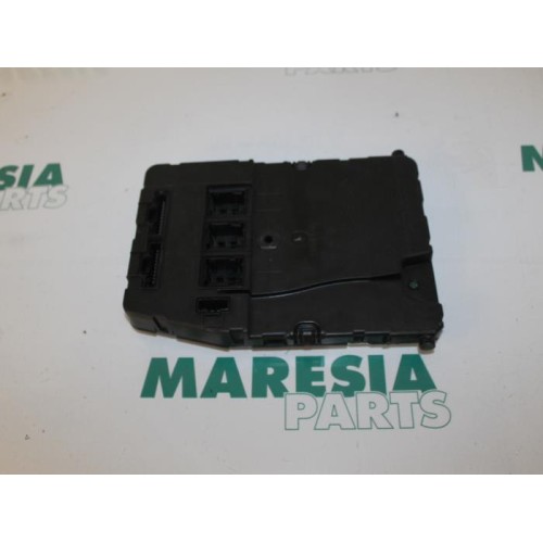 Renault - Megane Scenic - Fuse box