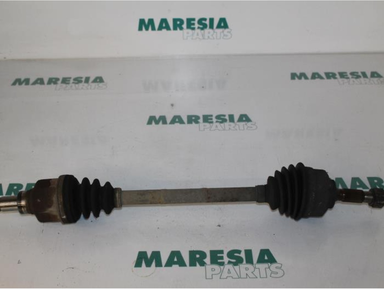Citroen - C3 - Aandrijfas links-voor