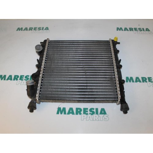 Renault - Clio - Radiator