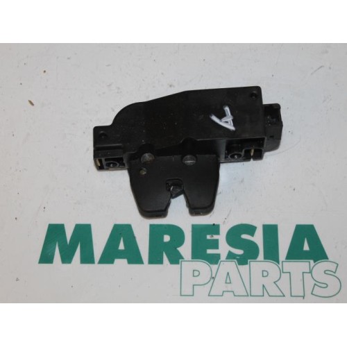 Citroen - C3 - Tailgate lock mechanism