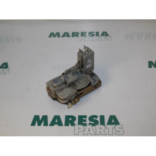 Peugeot - 307 - Front door lock mechanism 4-door, right