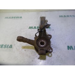 Citroen - C8 - Fusee links-voor
