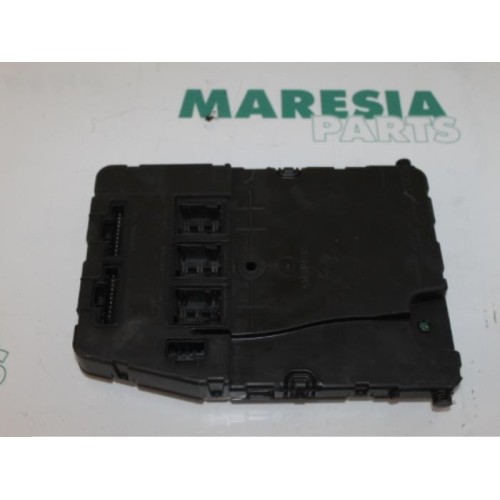 Renault - Megane Scenic - Fuse box