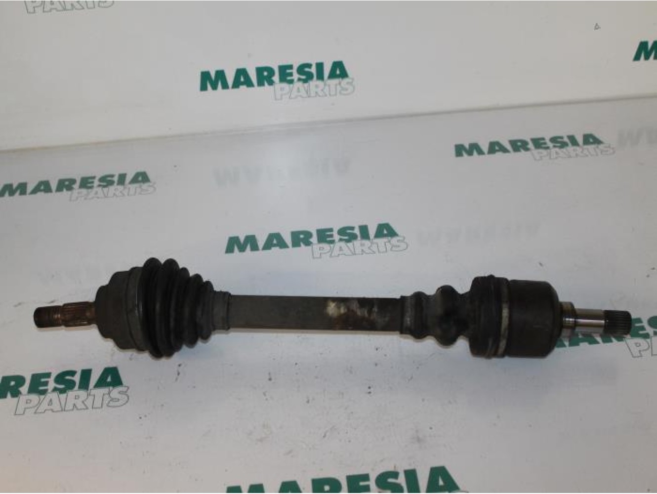 Peugeot - 307 - Aandrijfas links-voor