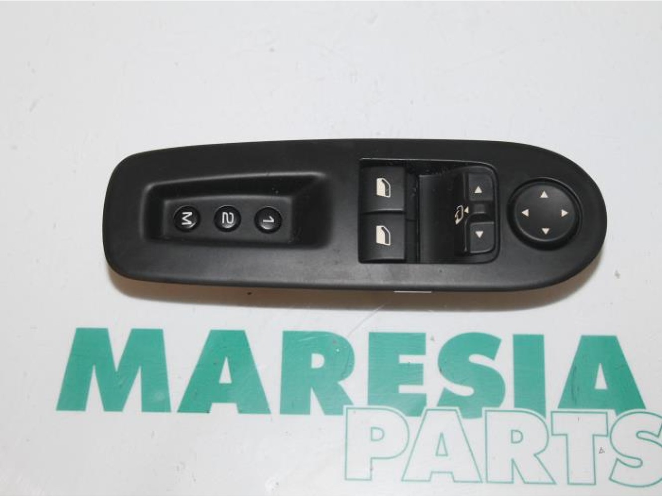 Peugeot - 407 - Multi-functional window switch