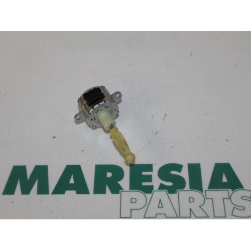 Peugeot - 407 - Headlight motor