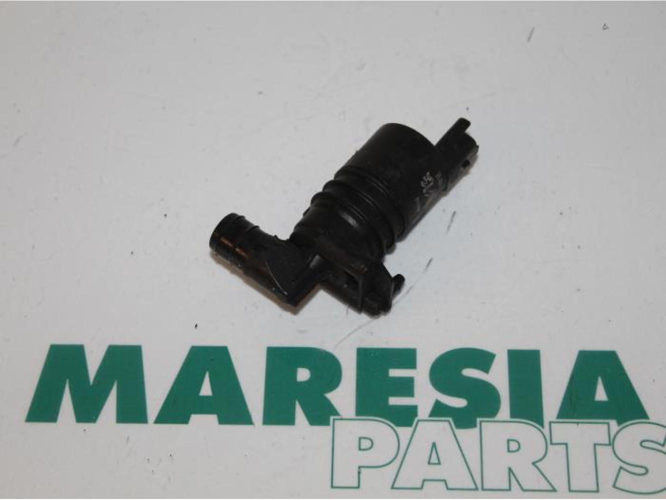 Peugeot - 407 - Scheibensprüherpumpe vorne