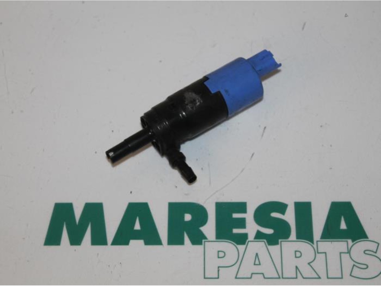 Peugeot - 407 - Scheibensprüherpumpe vorne