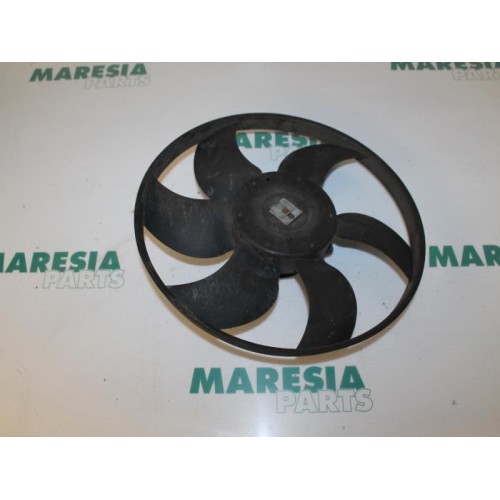 Renault - Megane - Fan motor