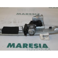 Renault - Megane - Rear door window mechanism 4-door, right