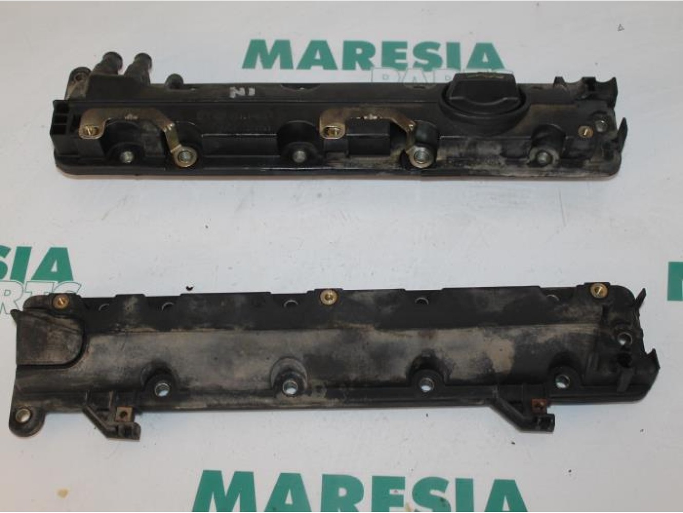 Peugeot - 406 - Ventildeckel