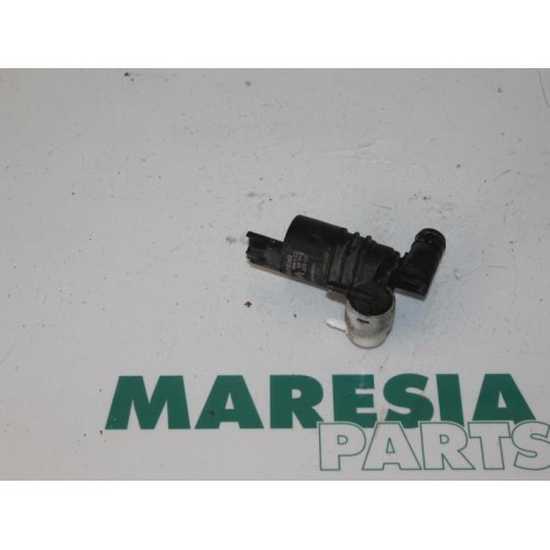 Peugeot - 307 - Windscreen washer pump