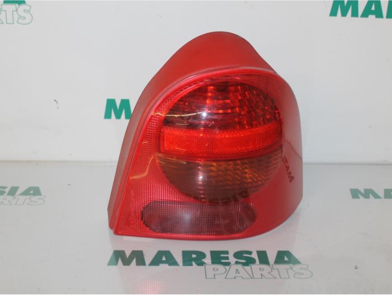 Renault - Twingo - Taillight, right